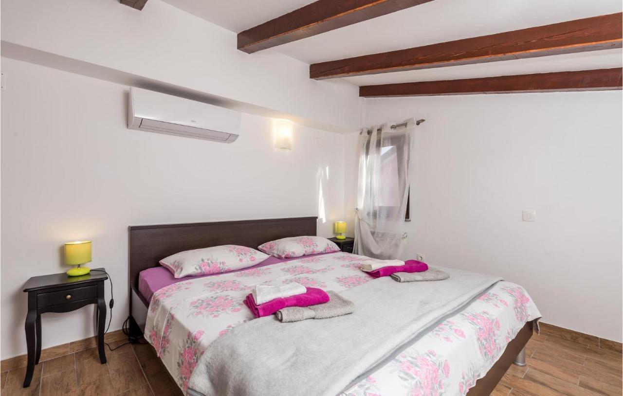 Gorgeous Apartment In Rijeka With Kitchen Exterior photo