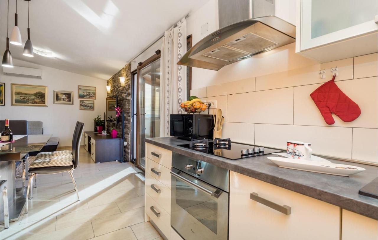 Gorgeous Apartment In Rijeka With Kitchen Exterior photo